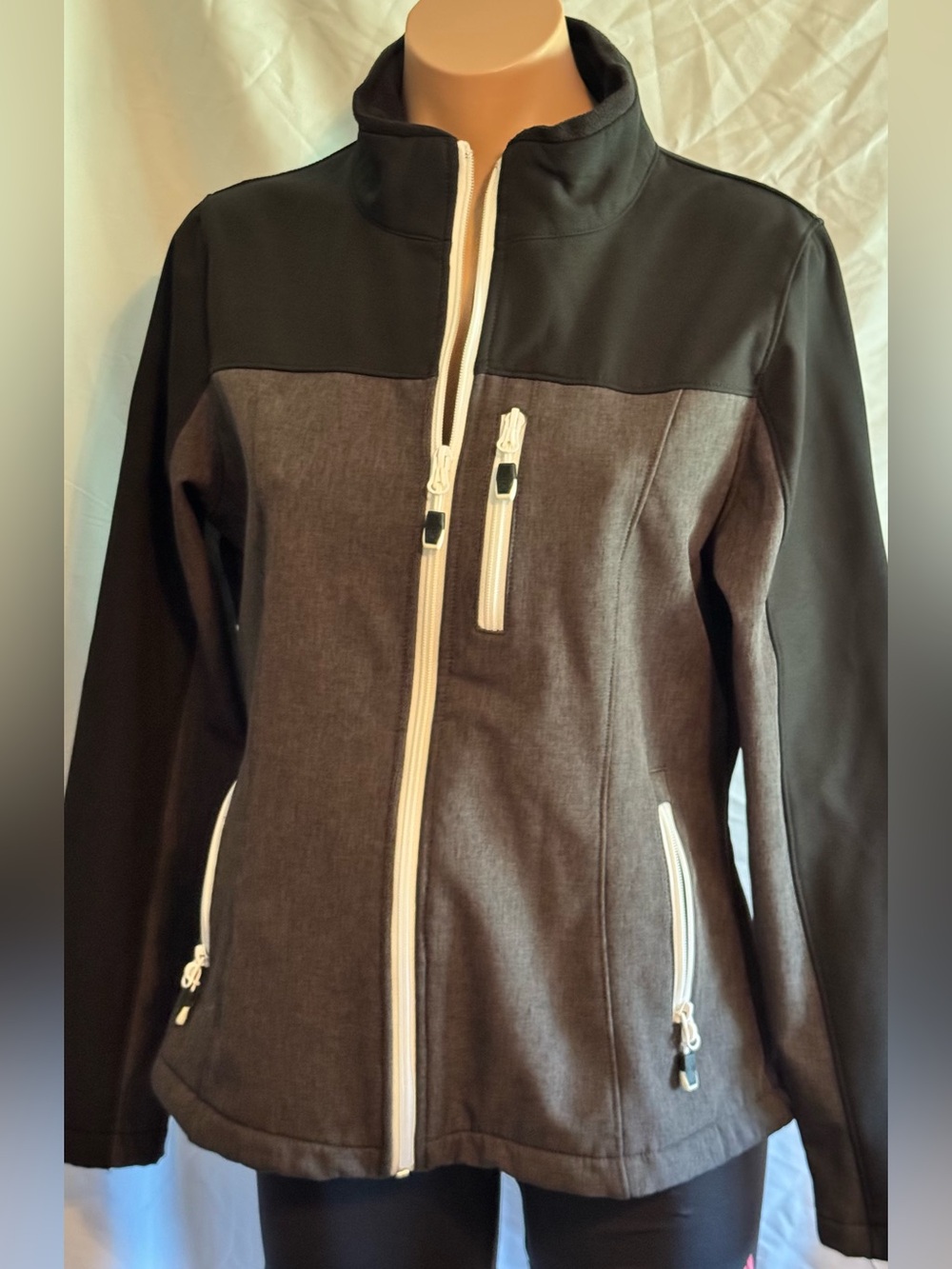 Women’s Roper Western Two-Tone Softshell Jacket - Black & Charcoal